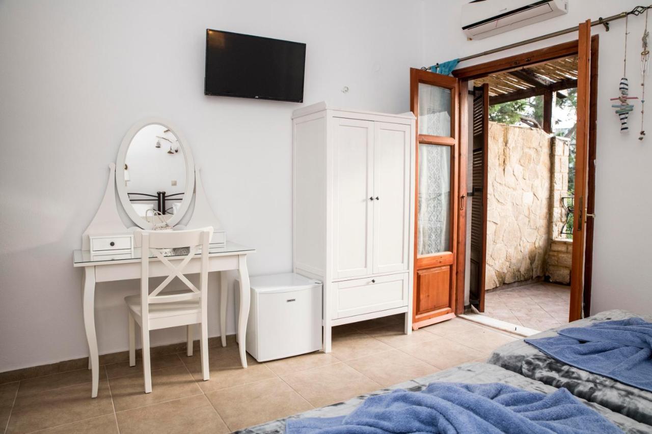 Bella Vita Style Rooms & Apartments Pitsidia Exterior foto