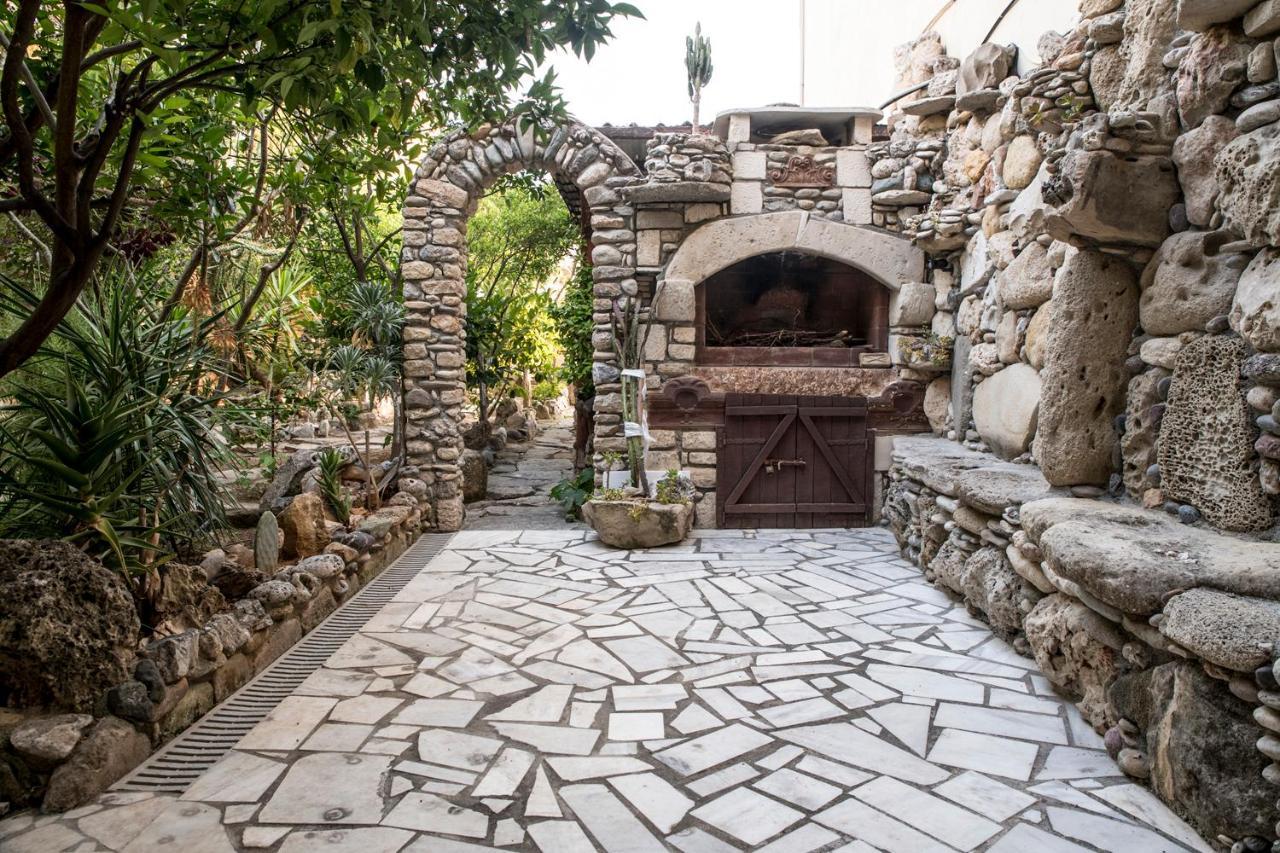 Bella Vita Style Rooms & Apartments Pitsidia Exterior foto